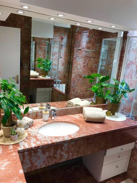 Renovated Flat With Loggia - Gare Part-Dieu 5Min リヨン エクステリア 写真